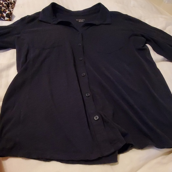 Long sleeve button up shirt - Picture 2 of 2